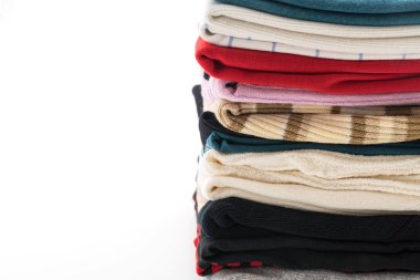 giyim üzerine beyaz yığınları 