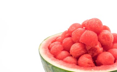 Beyaz üzerine taze karpuz