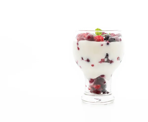Yogurt with mixed berries — Stock Photo, Image