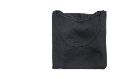 gömlek. beyaz üzerine katlanmış t-shirt 