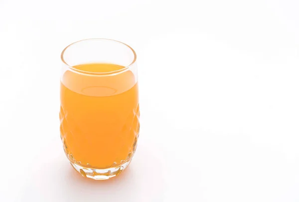 Suco de laranja em vidro — Fotografia de Stock