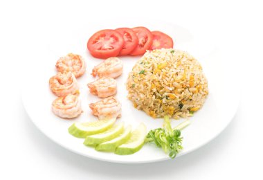 Kızarmış pirinç ve karides.