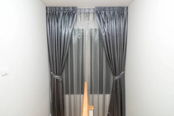 empty room with  curtains