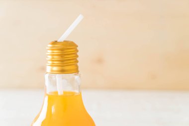 lamba şekli cam portakal suyu 