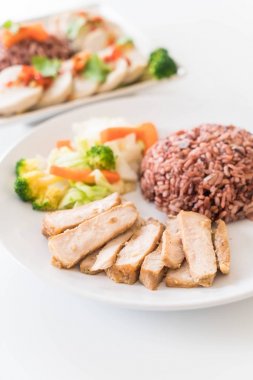 berry pilavlı domuz rostosu