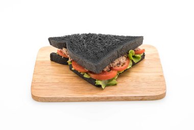 kömür ton balıklı sandviç