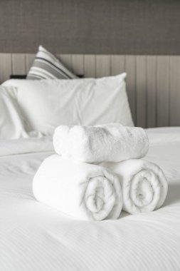 Yatak Dekorasyon yatak odası iç beyaz havlu 
