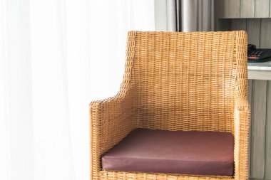 Kanepe oturma Interio dekorasyonda güzel lüks yastık