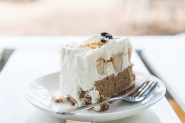 Banoffee pasta plaka üzerinde