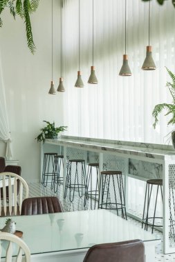 boş ahşap sandalye 