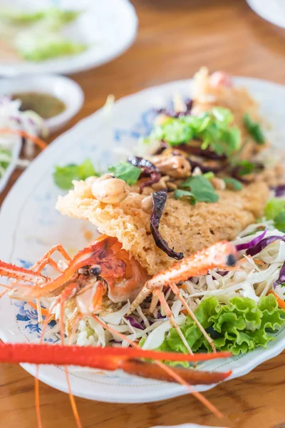 Crispy shrimp salad
