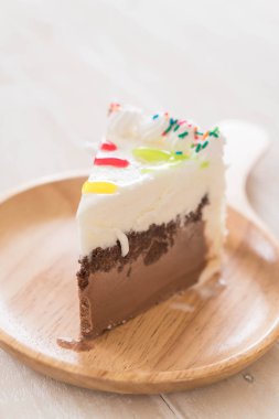 Doğum günün kutlu olsun.