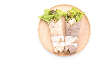 ton balıklı Mısır salata ile salata rulo sarma