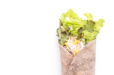 ton balıklı Mısır salata ile salata rulo sarma