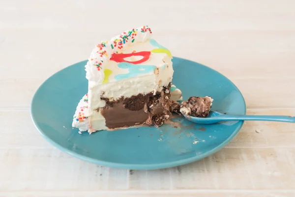 Feliz aniversário bolo de sorvete — Fotografia de Stock