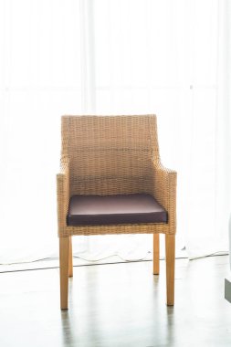 Kanepe oturma Interio dekorasyonda güzel lüks yastık