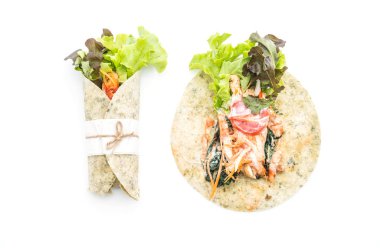 tavuk ve ıspanak salatası rulo sarma