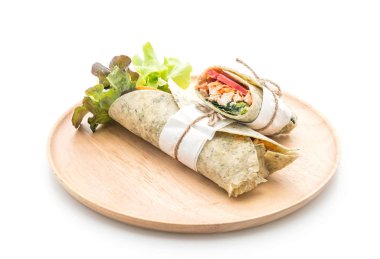 tavuk ve ıspanak salatası rulo sarma