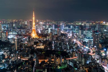 Tokyo şehir manzarası ile Tokyo Tower