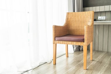 Kanepe oturma Interio dekorasyonda güzel lüks yastık