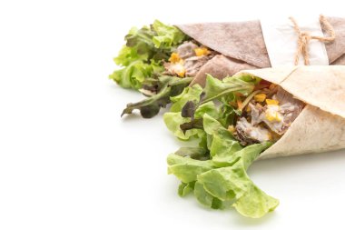 ton balıklı Mısır salata ile salata rulo sarma