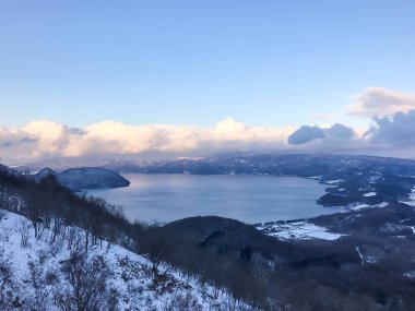 Fron Mt.Usuzan Showa Shin Zan Hokkaido görüntülemek