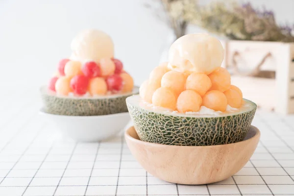 Helado de melón Bingsu, famoso helado coreano — Foto de Stock