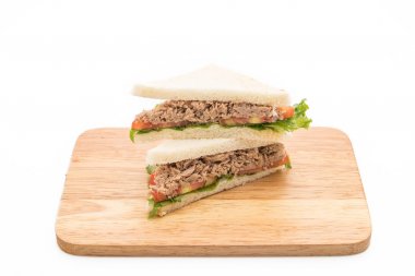 ton balıklı sandviç beyaz