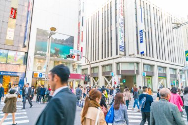 Tokyo, Japonya - 2016 Kasım 17: Shinjuku Tokyo'nın busine biridir