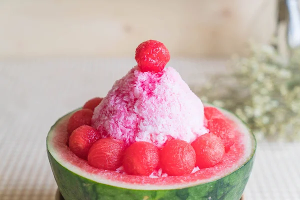 Wassermelone Bingsu Dessert — Stockfoto