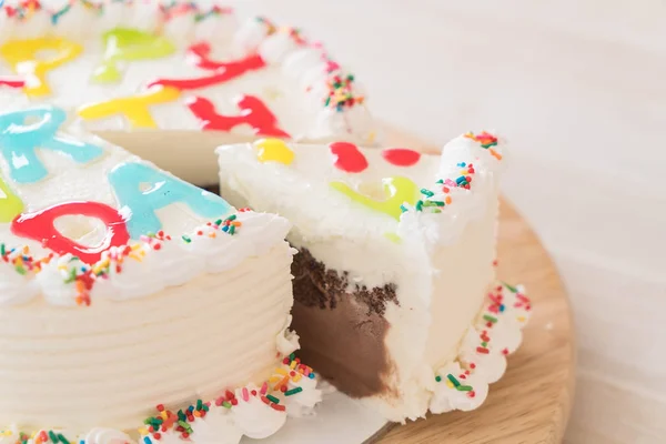 Happy birthday cake on table — Stock Photo, Image