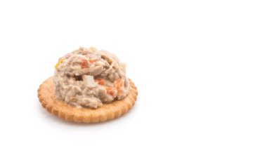 ton balıklı salata kraker ile