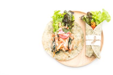 tavuk ve ıspanak salatası rulo sarma