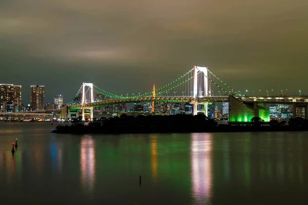 Tokyo orizont cu turn Tokyo și pod curcubeu . — Fotografie, imagine de stoc
