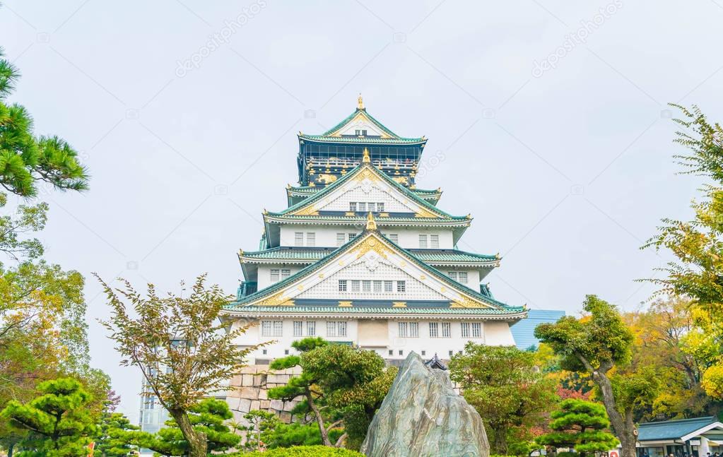 beautiful architecture at Osaka castle 