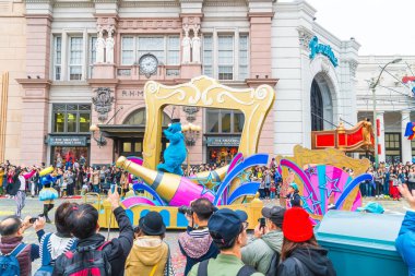 Osaka, Japonya - 21 Kasım 2016: Yeni festivale, yeniden doğmuş Parade, celeb