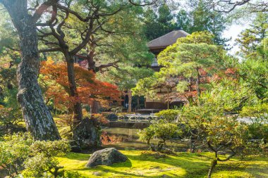 Gümüş Pavilion Ginkakuji Tapınağı'nda güzel mimari