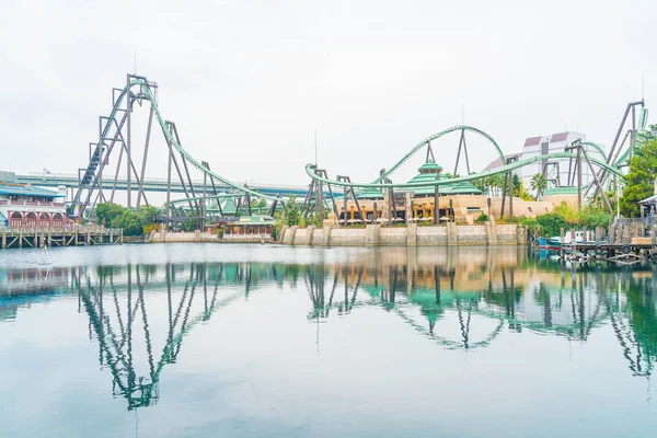 Osaka, Japan - Nov 21 2016: berg-och dalbana i Universal Studios — Stockfoto