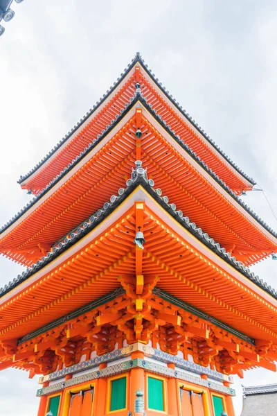 Prachtige architectuur in de tempel Kiyomizu-dera Kyoto,. — Stockfoto