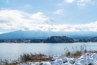 Dağ Fuji San Kawaguchiko Gölü.