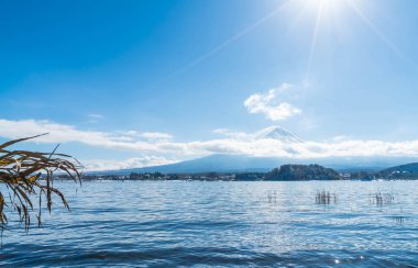 Dağ Fuji San Kawaguchiko Gölü.