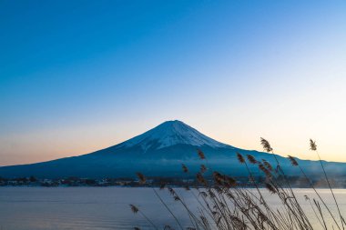 Dağ Fuji San Kawaguchiko Gölü.