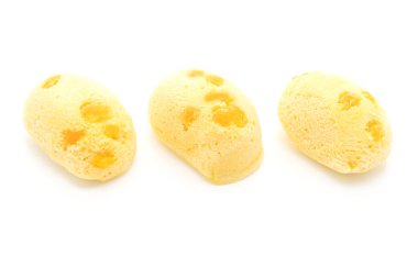 Mango yumuşak kek üzerine beyaz