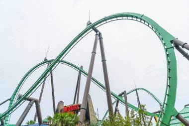 Osaka, Japonya - 21 Kasım 2016: Roller coaster Universal Studios