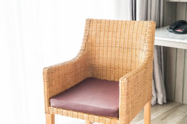 Kanepe oturma Interio dekorasyonda güzel lüks yastık