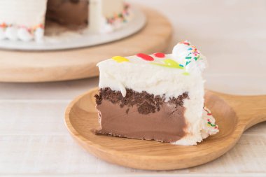 Doğum günün kutlu olsun.