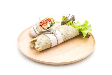 tavuk ve ıspanak salatası rulo sarma