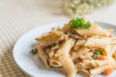 Penne makarna krem peynir