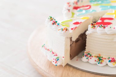 Doğum günün kutlu olsun.