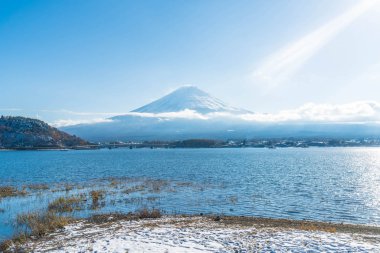 Dağ Fuji San Kawaguchiko Gölü.